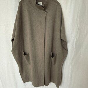 Wrap London Short Sleeve Cape / Poncho